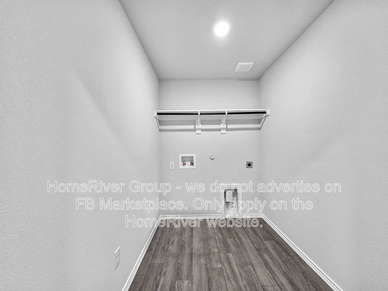 Available now! Amazing 4 beds and 2.5 baths home!! property image