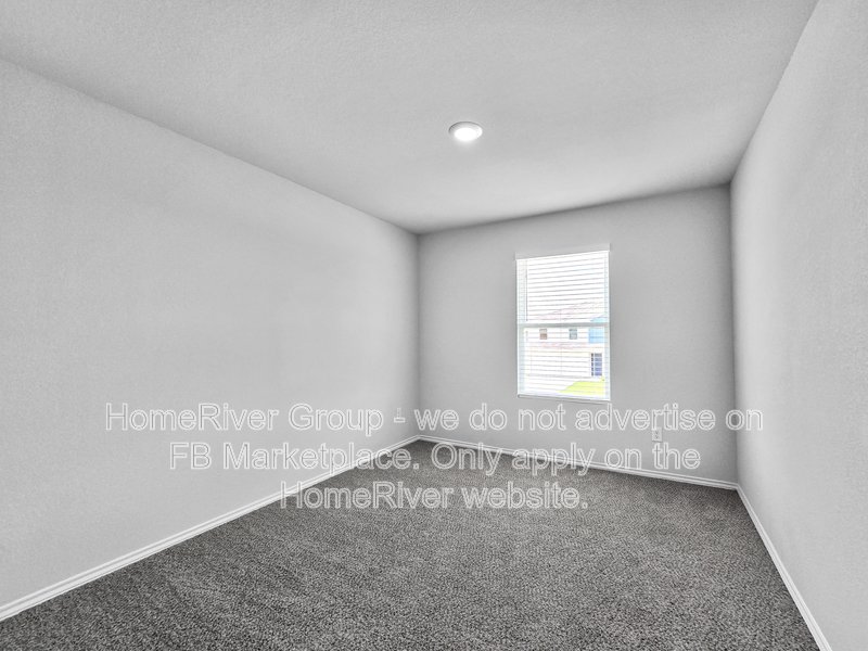 Available now! Amazing 4 beds and 2.5 baths home!! property image