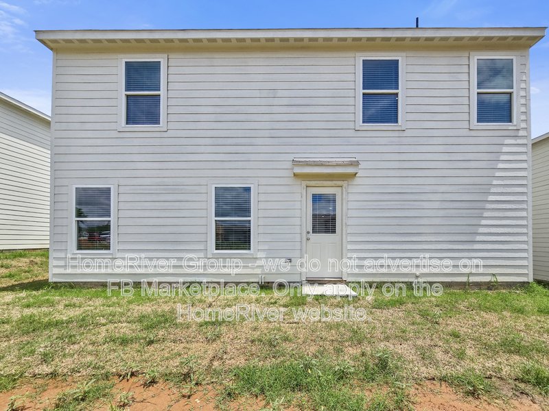 Available now! Amazing 4 beds and 2.5 baths home!! property image