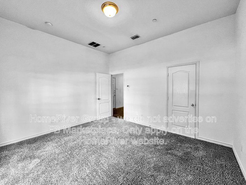 Move-in Ready! Modern 3BR Townhome | Corner Unit | Balcony! property image