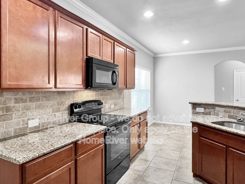 Spacious 3BR | 2-Car Garage | Pet-Friendly. property image