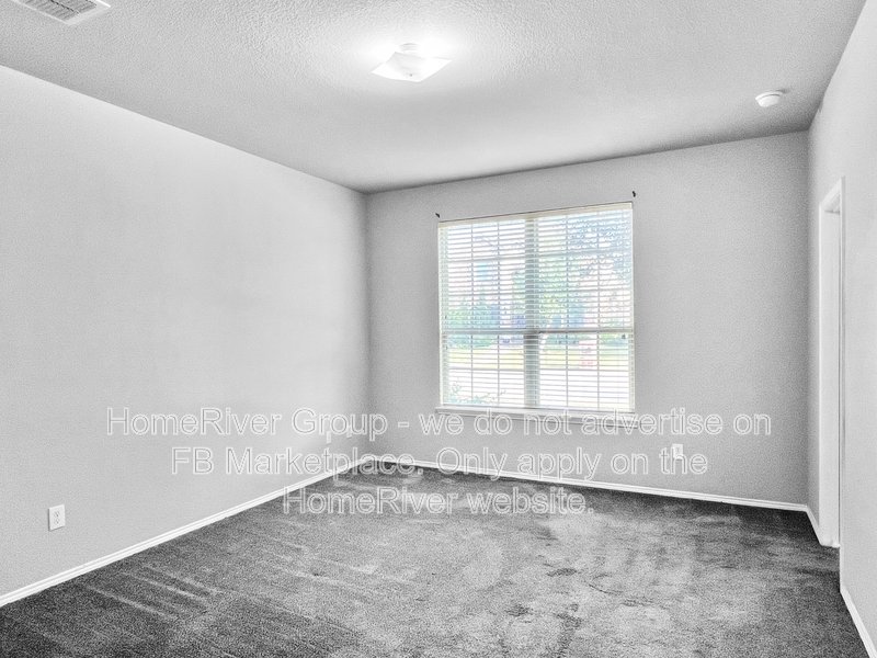 Spacious 3BR | 2-Car Garage | Pet-Friendly. property image