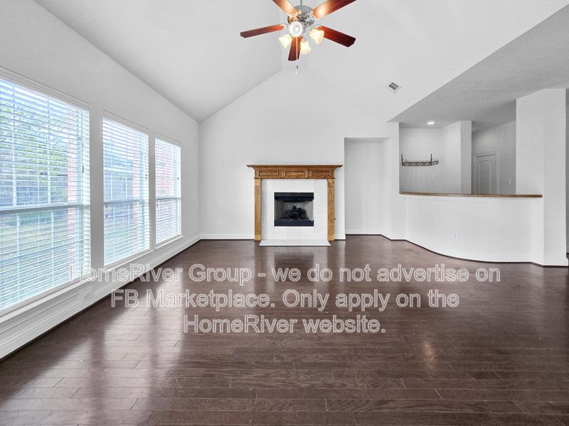 Spacious 4BR with Covered Patio | Fireplace | Refrigerator property image