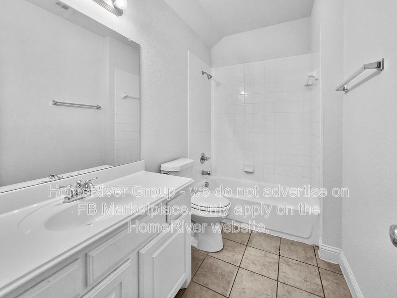 Spacious 4BR with Covered Patio | Fireplace | Refrigerator property image