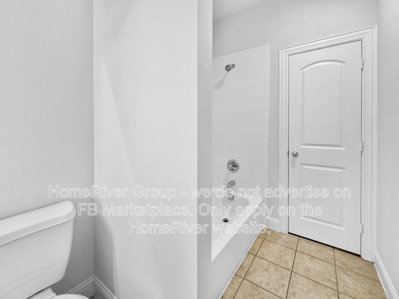 Spacious 4BR with Covered Patio | Fireplace | Refrigerator property image