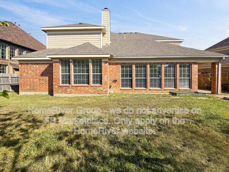 Spacious 4BR with Covered Patio | Fireplace | Refrigerator property image