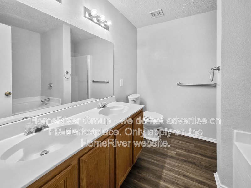 Move-in Ready 3BR Home in Prime Location! property image