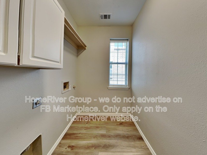 4 BR Home w/ Attached 2 Car Garage | Gas Fireplace | Granite Counters property image