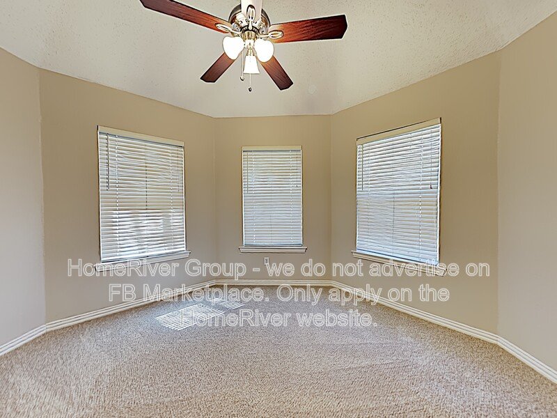 Garage Parking | In-Unit Laundry | 3BR Home | Fridge Included. property image