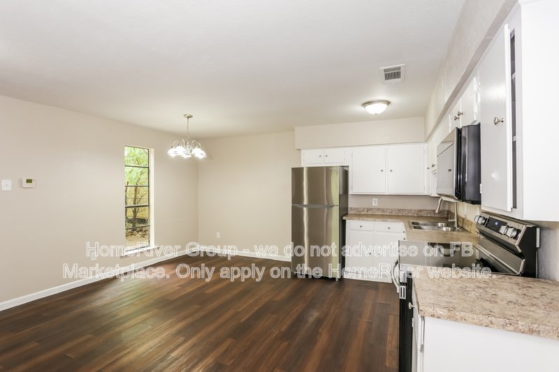 Available Now! 308 Cedar St property image