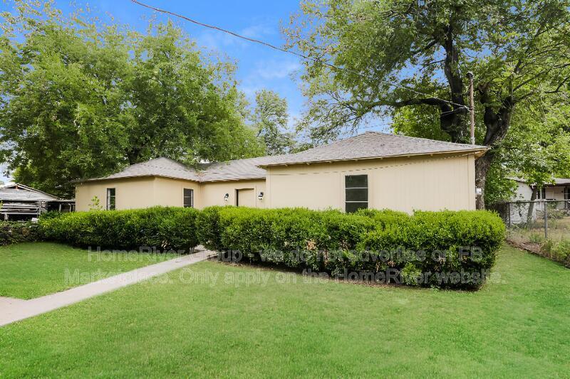 Available Now! 308 Cedar St property image