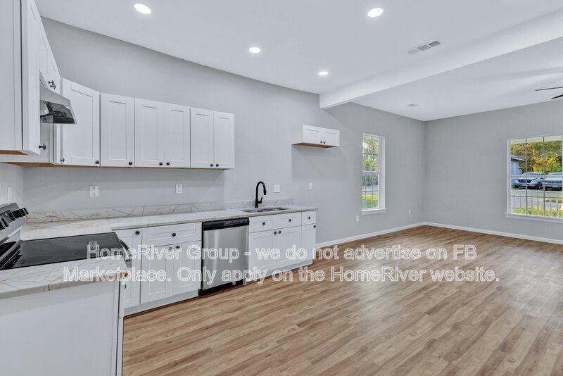 3BR with Covered Porch | Large Yard | Pet-Friendly. property image