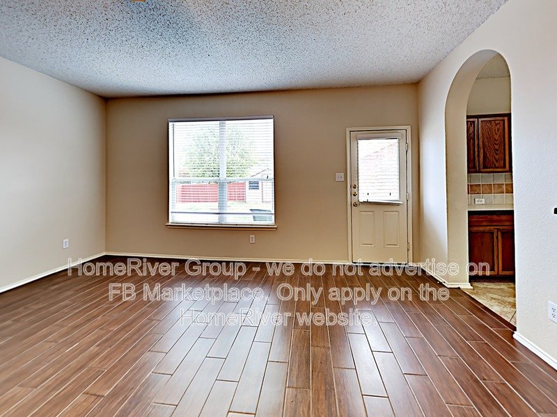 5 BR Home | Fireplace | Chefs Kitchen | Fenced Yard w/ property image