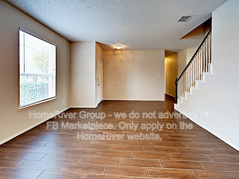 5 BR Home | Fireplace | Chefs Kitchen | Fenced Yard w/ property image