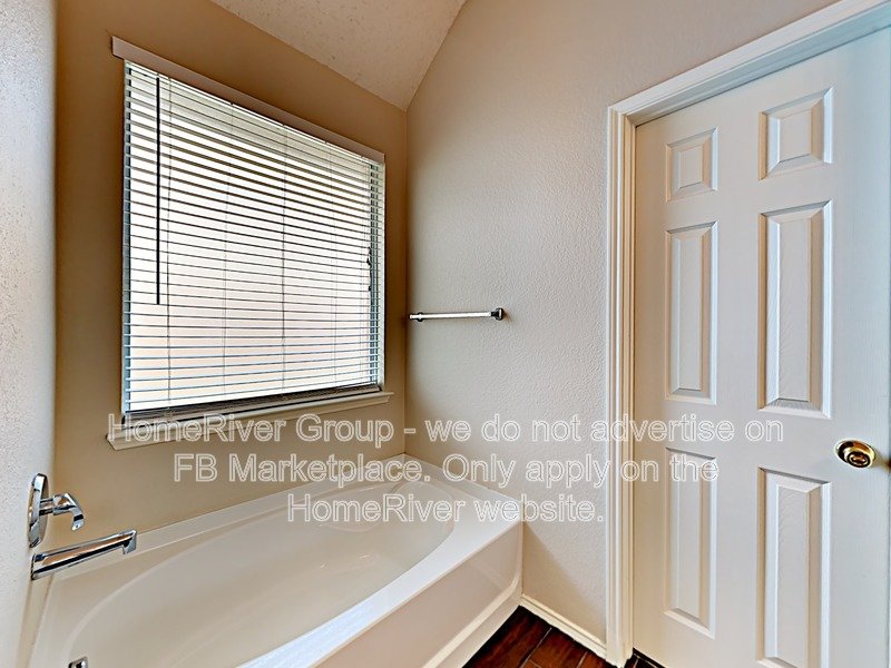 5 BR Home | Fireplace | Chefs Kitchen | Fenced Yard w/ property image