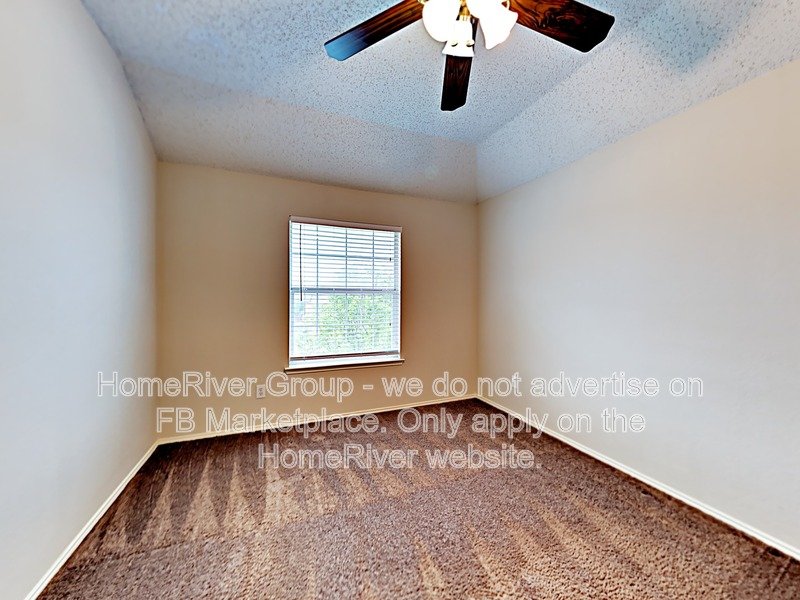 5 BR Home | Fireplace | Chefs Kitchen | Fenced Yard w/ property image