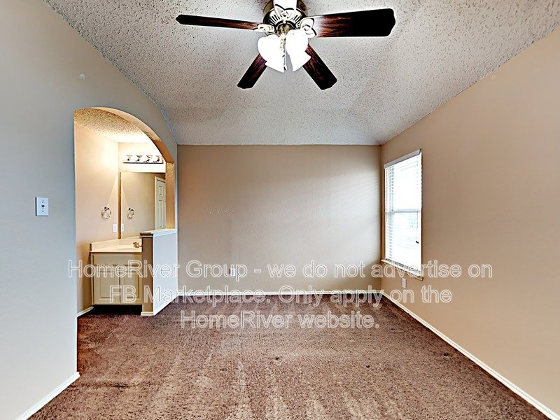 5 BR Home | Fireplace | Chefs Kitchen | Fenced Yard w/ property image