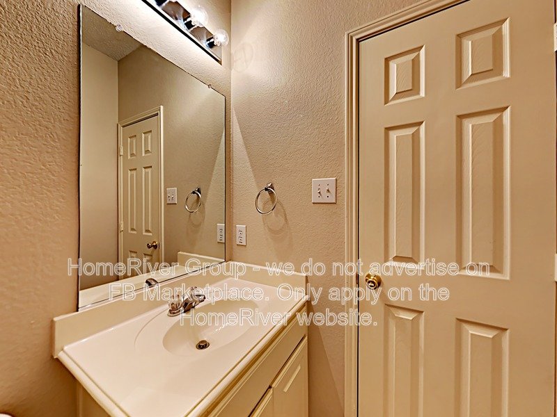 5 BR Home | Fireplace | Chefs Kitchen | Fenced Yard w/ property image