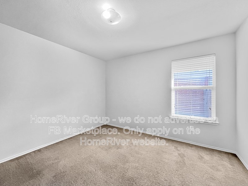 Move-in Ready! 3 BR, 2 BA | Covered Patio | Crosby Elementary School property image