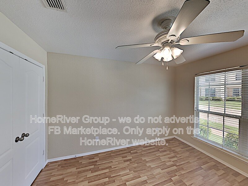 Pet-Friendly 4BR Townhome | Reserved Parking | Open Layout property image