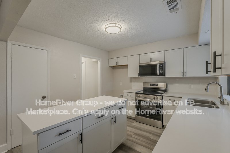 Coming Soon! 3313 Kirby Creek Dr, Grand Prairie, TX 75052, USA property image