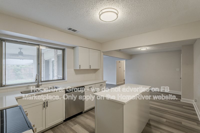 Coming Soon! 3313 Kirby Creek Dr, Grand Prairie, TX 75052, USA property image