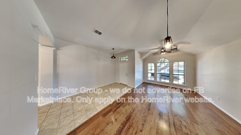 Available Now! 15517 Adlong Dr, Roanoke, TX 76262, USA property image