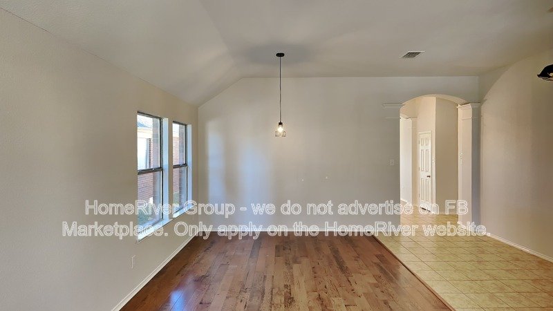 Available Now! 15517 Adlong Dr, Roanoke, TX 76262, USA property image