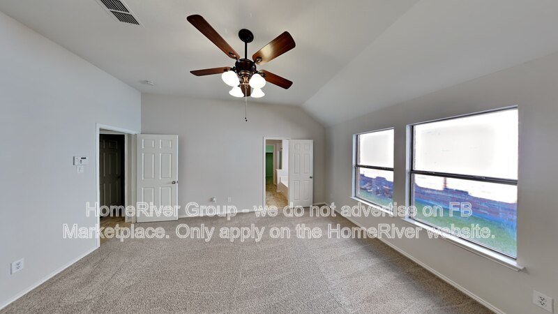 Available Now! 15517 Adlong Dr, Roanoke, TX 76262, USA property image