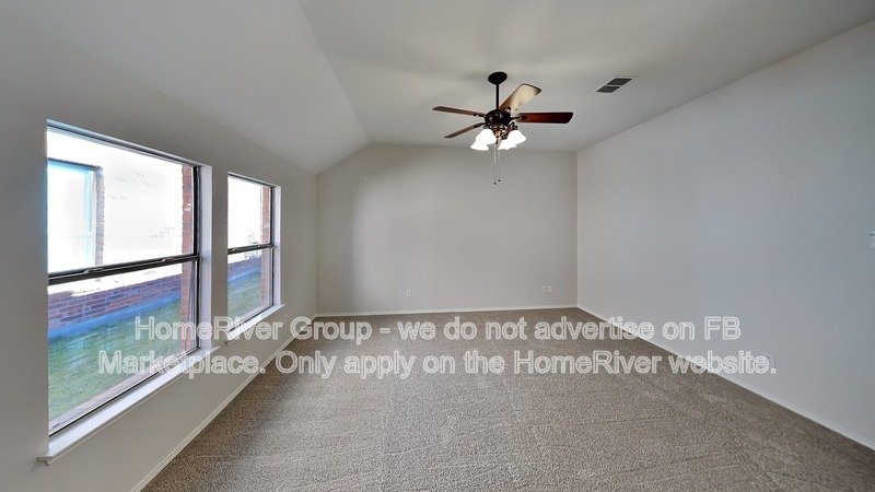 Available Now! 15517 Adlong Dr, Roanoke, TX 76262, USA property image