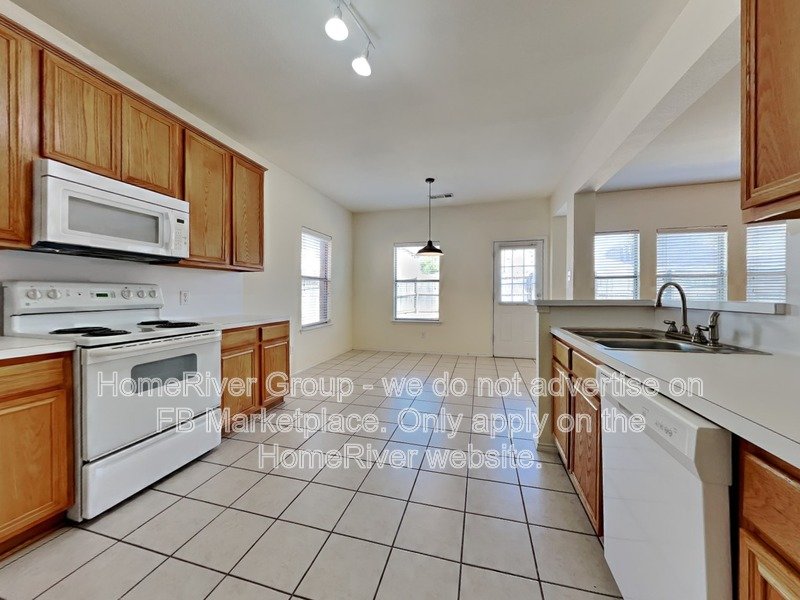 Spacious 4BR 2-Story | Fridge | W&amp;amp;amp;amp;amp;D. property image