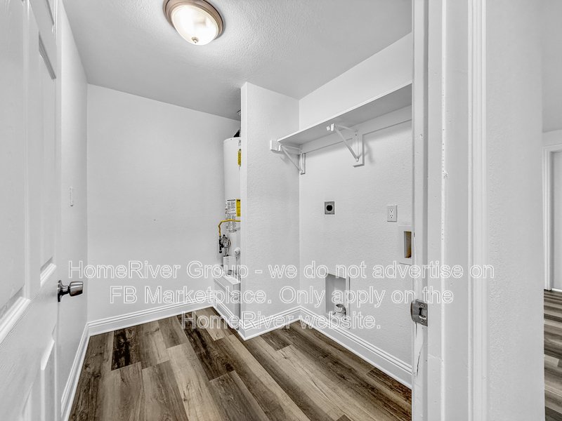 4 Bedroom Home | Fireplace | Back Deck | Modern Kitchen property image