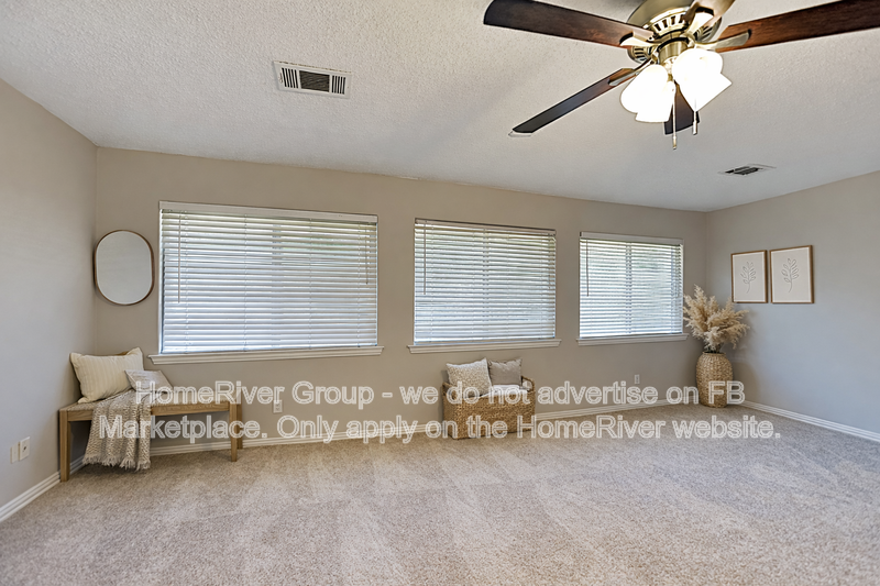 Garage Parking | In-Unit Laundry | 3BR Home | Fridge Included. property image