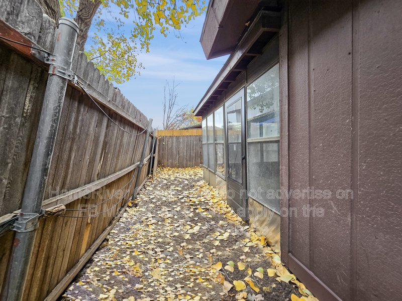 Spacious 3BR with Fireplace | Outside Storage | Internet Available. property image