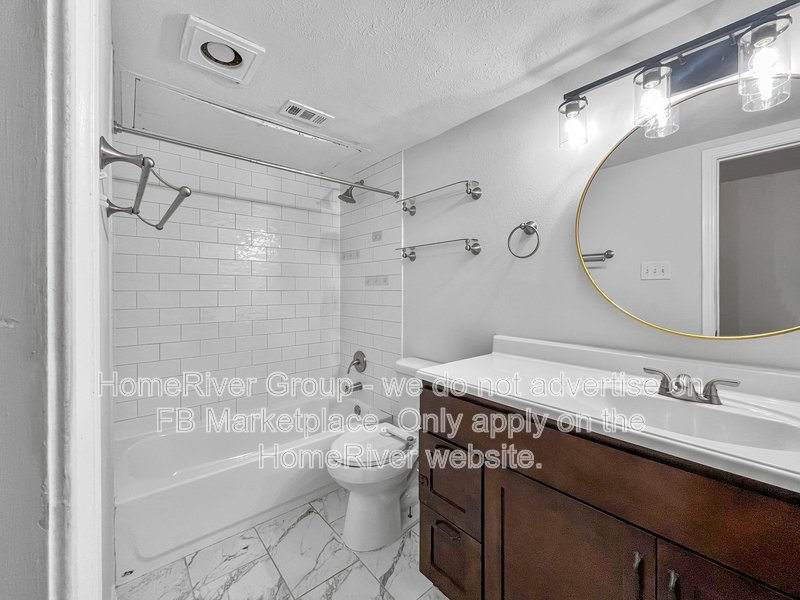 Schedule a showing today! 2 BR Apt | Pool | In-unit Laundry property image