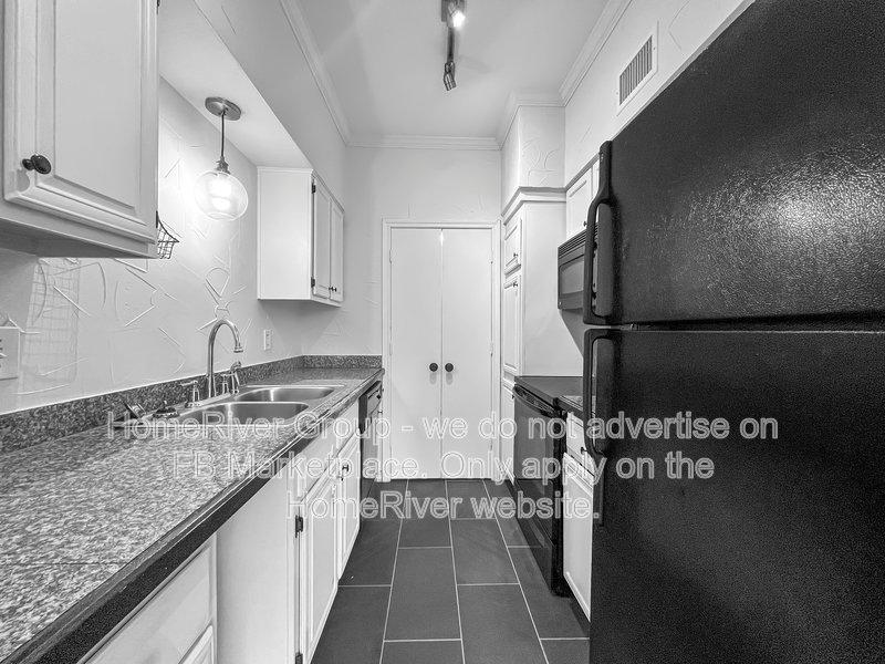 Schedule a showing today! 2 BR Apt | Pool | In-unit Laundry property image