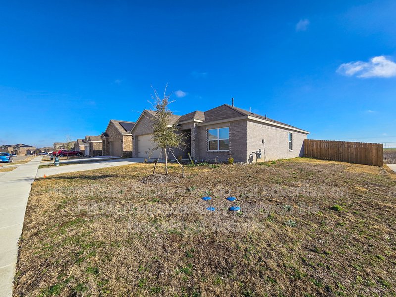 Available now! 501 Gib Woodall Dr, Venus, TX 76084 property image
