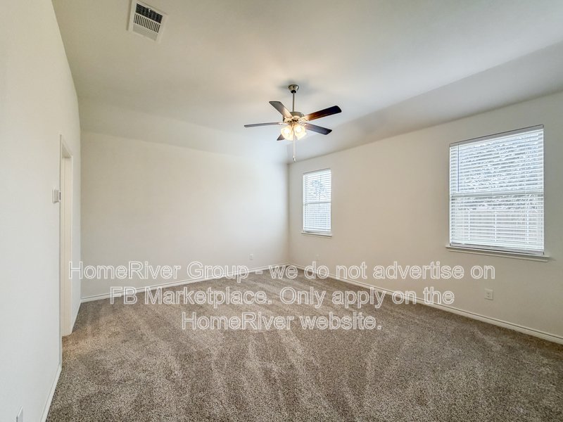 Available Now! Amazing 4 beds and 3 baths home!! property image