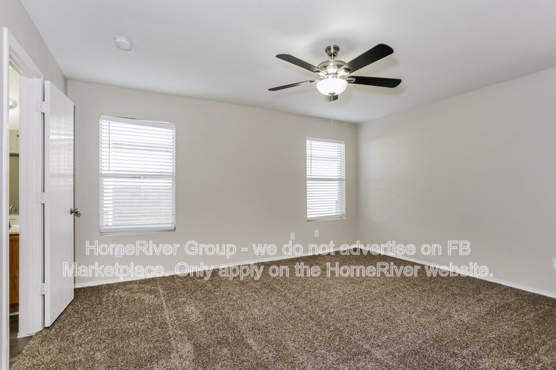 Available Now! Amazing 5 beds and 2.5 baths home! property image