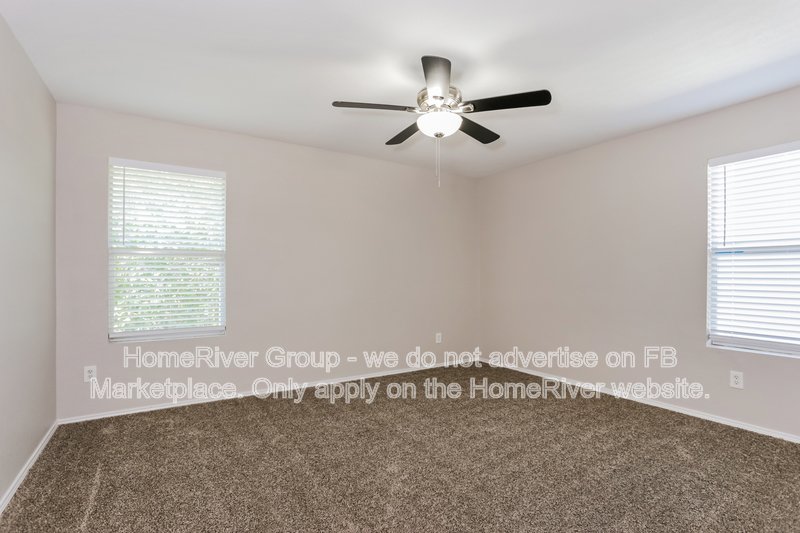 Available Now! Amazing 5 beds and 2.5 baths home! property image