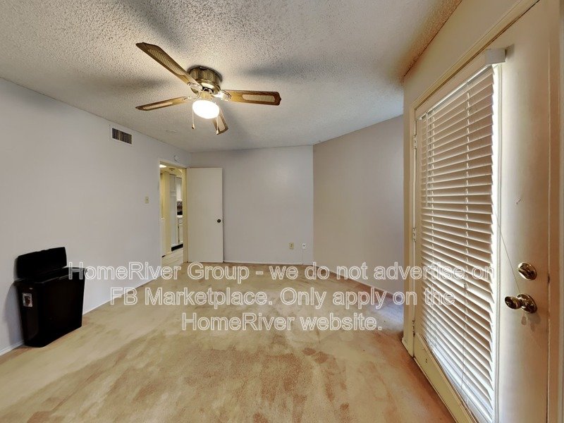 Arlington Oaks Oasis: Modern Condo Living Awaits! property image