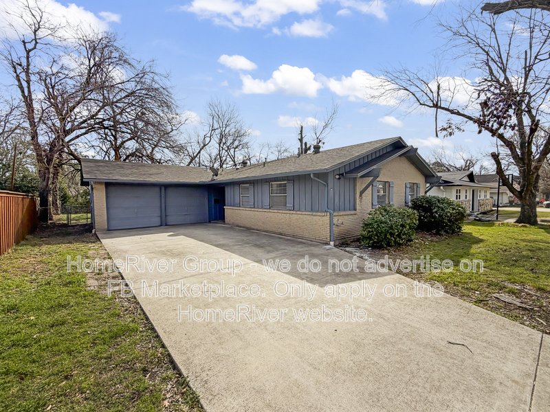 3 BR Home | Granite Countertops | Back Deck | Fenced Yard property image
