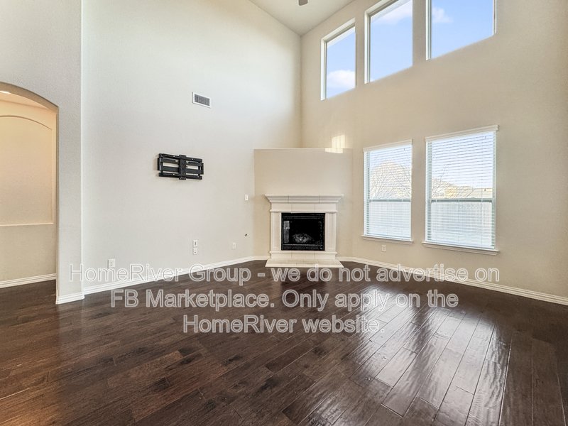 Move-in Ready 4 BR Home | Gas Fireplace and Burners | Community Pool property image