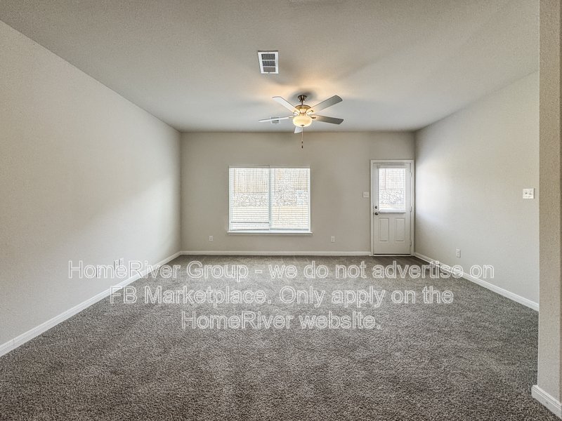 Available Now! Amazing 5 beds and 2.5 baths home! property image