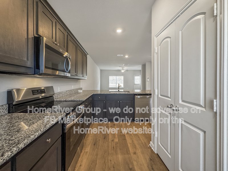 Available Now! Amazing 5 beds and 2.5 baths home! property image