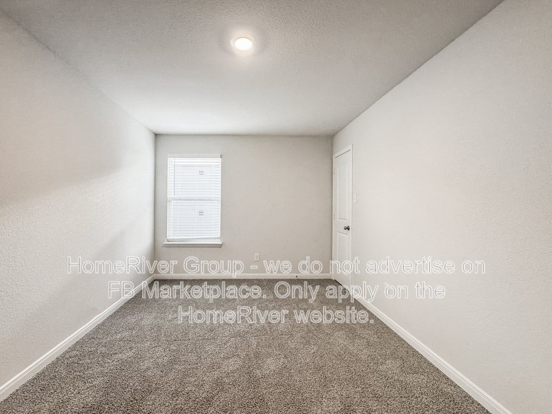 Available Now! Amazing 5 beds and 2.5 baths home! property image