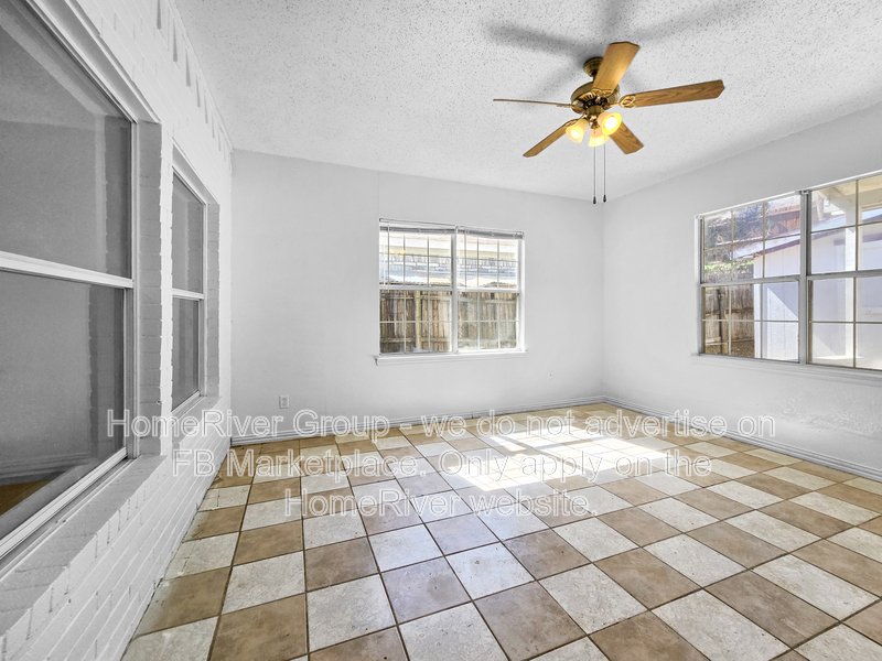 5 BR Home | Fireplace | Game Room | Covered Patio property image