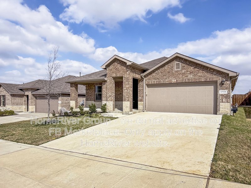 Beautiful 4-Bed | 2-Car Garage | Covered Patio. property image