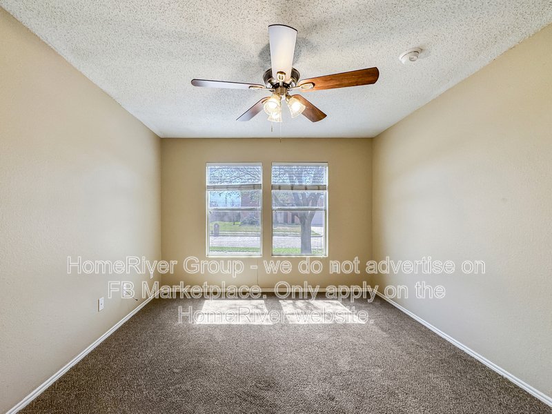 3 BR Home | Fireplace | Covered Patio property image