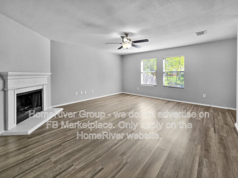 Available Now! Amazing 5 beds and 2.5 baths home! property image